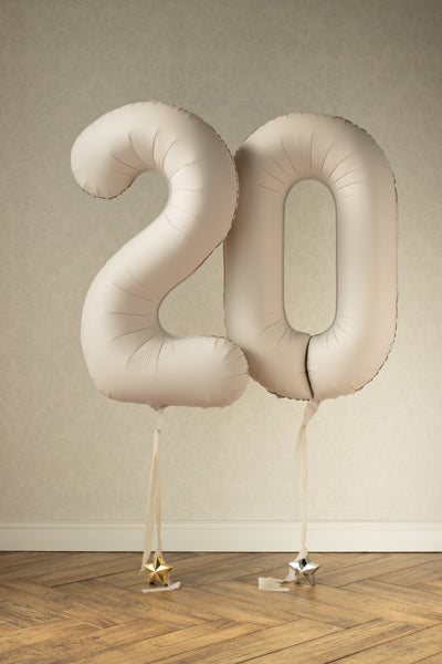 Ballon Chiffre "0" en aluminium Beige Mat 86cm